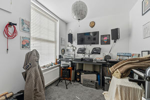 Photo 8- click for photo gallery